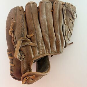 Vintage Holiday 60-056 Baseball Glove Top Grain Steer hide Deep Grip Pocket